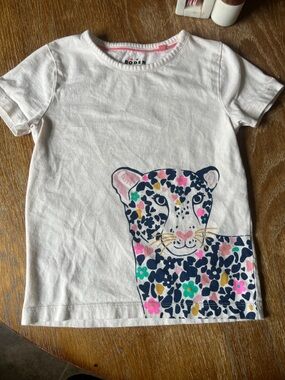 Boden White Short-Sleeve Tee with Floral Leopard Graphic